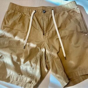 Vuori khaki shorts